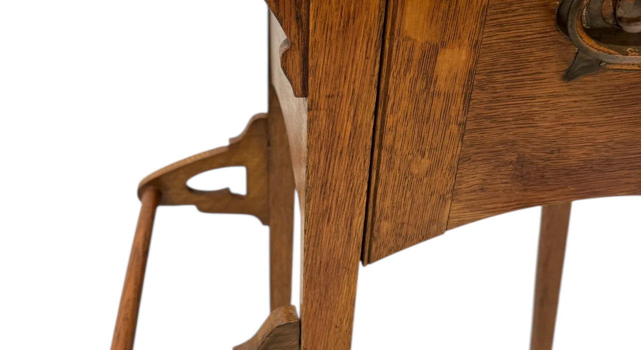 Arts & Crafts Art Nouveau Extra Large Pedestal or Plant Stand, 1900s